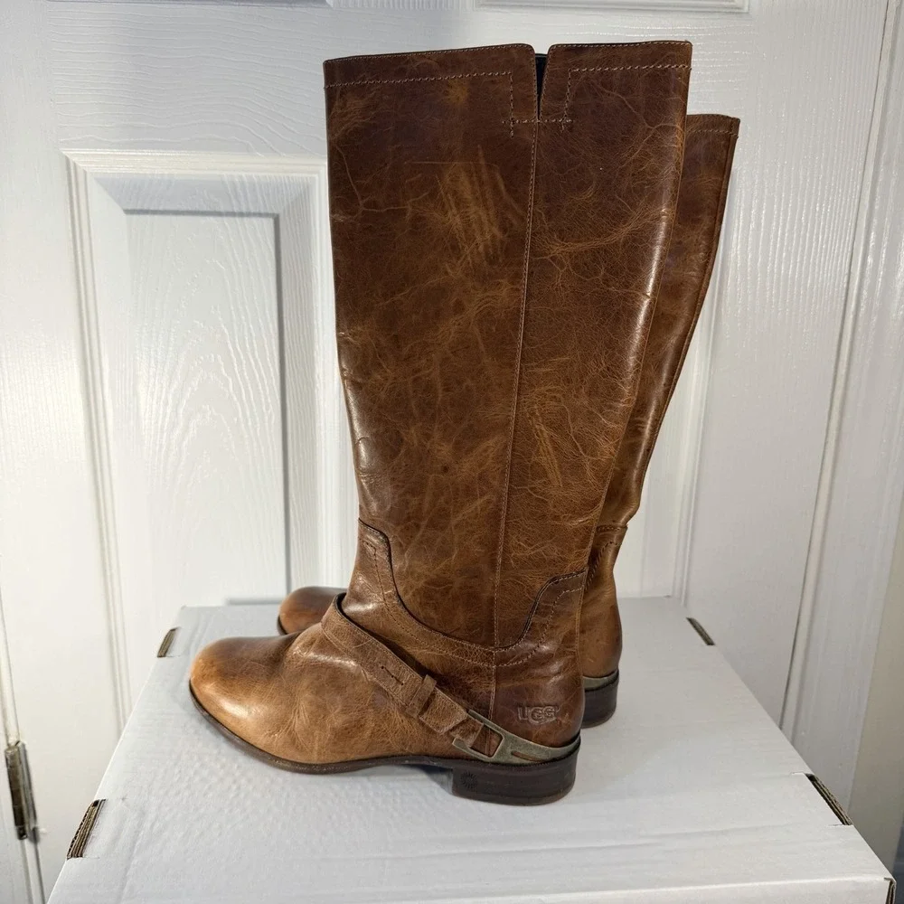 UGG australia channing
